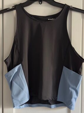 Wondery Long Day Hiking Pocket Tank Top Size Large